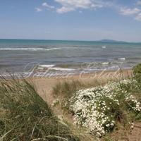 Villa at the first line of the sea / lake in Italy, Pienza, 240 sq.m.