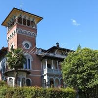 Вилла в центре города в Италии, Варезе