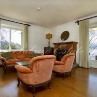 Вилла на первой линии моря/озера в Италии, Варезе, 400 кв.м.