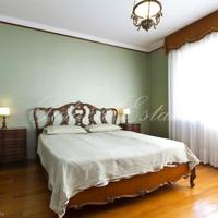 Вилла на первой линии моря/озера в Италии, Варезе, 400 кв.м.