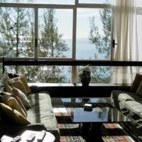 Apartment at the first line of the sea / lake in Italy, San Donnino