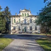 Villa in the suburbs in Italy, Venice