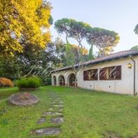 Вилла в центре города в Италии, Пиза