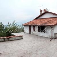 Вилла в центре города в Италии, Варезе, 550 кв.м.