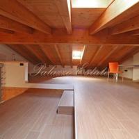 Дом в центре города в Италии, Гарда