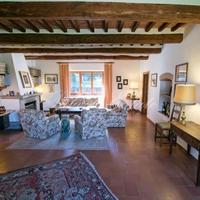 Villa in the suburbs in Italy, Pienza