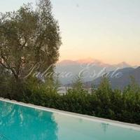 Вилла в Италии, Ломбардия, Варезе