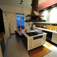 Villa at the first line of the sea / lake in Italy, Ventimiglia