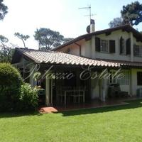 Вилла в центре города в Италии, Пиза, 180 кв.м.