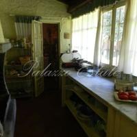 Вилла в центре города в Италии, Пиза, 180 кв.м.