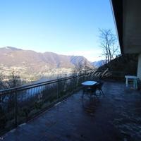 Вилла в Италии, Ломбардия, Варезе