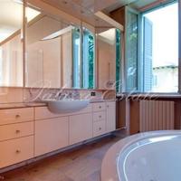 Villa in Italy, Varese, 800 sq.m.