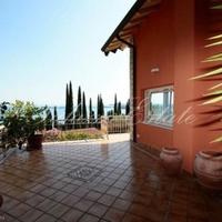 Вилла в Италии, Гарда, 360 кв.м.