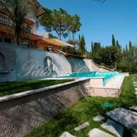 Вилла в Италии, Гарда, 360 кв.м.