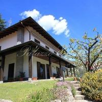 Villa in the city center in Italy, Varese