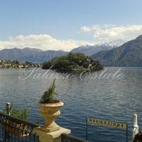 Hotel in the city center, at the first line of the sea / lake in Italy, Lombardia, Varese, 875 sq.m.