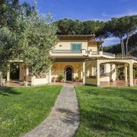 Вилла в центре города в Италии, Пиза