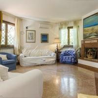 Вилла в центре города в Италии, Пиза