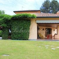 Вилла в Италии, Ломбардия, Варезе