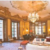 Вилла в центре города в Италии, Ломбардия, Варезе, 900 кв.м.