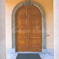 Вилла в центре города в Италии, Ломбардия, Варезе, 900 кв.м.