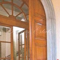 Вилла в центре города в Италии, Ломбардия, Варезе, 900 кв.м.