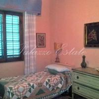 Вилла на первой линии моря/озера в Италии, Пиза, 700 кв.м.