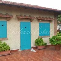 Вилла на первой линии моря/озера в Италии, Пиза, 700 кв.м.