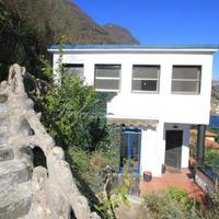 Villa at the first line of the sea / lake, in the suburbs in Italy, Varese, 200 sq.m.