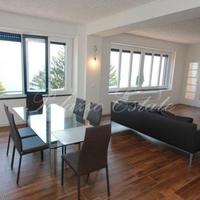 Villa at the first line of the sea / lake, in the suburbs in Italy, Varese, 200 sq.m.