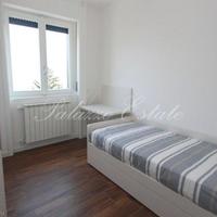 Villa at the first line of the sea / lake, in the suburbs in Italy, Varese, 200 sq.m.