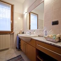 Вилла в Италии, Ломбардия, Варезе