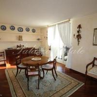 Вилла в центре города в Италии, Варезе, 520 кв.м.