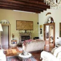 Вилла в Италии, Ломбардия, Варезе