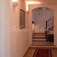 Вилла в Италии, Варезе, 400 кв.м.