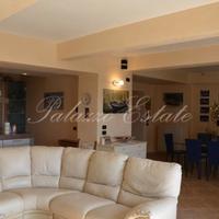 Вилла на первой линии моря/озера в Италии, Вентимилья