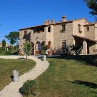 Вилла в Италии, Пьенца, 320 кв.м.