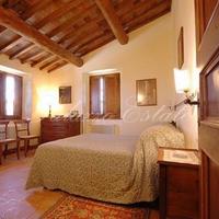 Вилла в Италии, Пьенца, 320 кв.м.