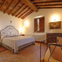 Вилла в Италии, Пьенца, 320 кв.м.