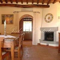 Вилла в Италии, Пьенца, 320 кв.м.