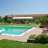 Другое в Италии, Пьенца, 637 кв.м.