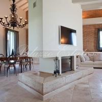 Другое в Италии, Пьенца, 637 кв.м.