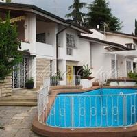 Villa in Italy, Venice, Garda, 700 sq.m.