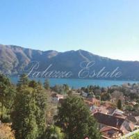 Apartment in Italy, Varese, 240 sq.m.