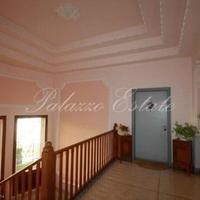 Apartment in Italy, Varese, 240 sq.m.