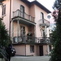 Villa in the city center in Italy, Varese, 380 sq.m.
