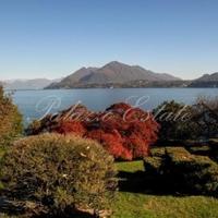 Вилла на первой линии моря/озера в Италии, Варезе