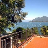 Вилла на первой линии моря/озера в Италии, Варезе