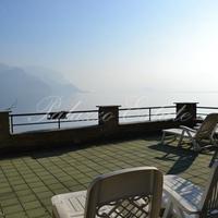 Apartment at the first line of the sea / lake in Italy, Varese