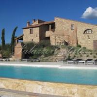 Дом в Италии, Пьенца, 900 кв.м.